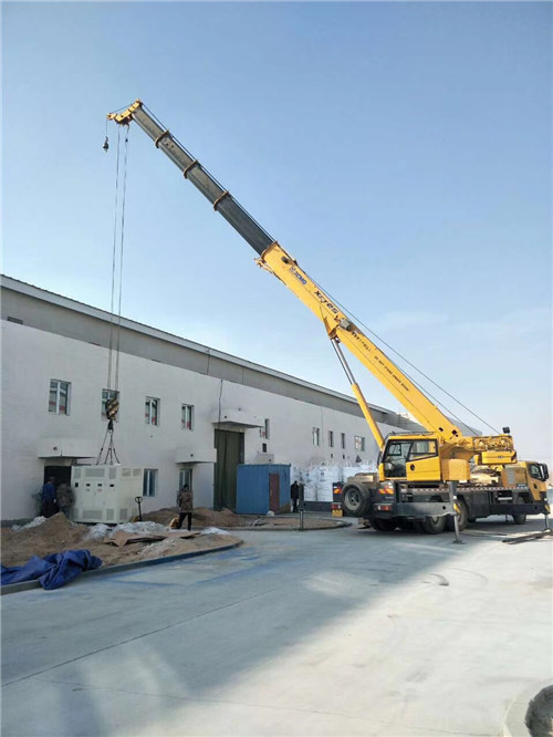 云州区“超载就喊停”—— 吊车的 “重量保镖” 技术