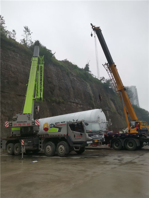 云州区“不怕风雨冻”—— 吊车的 “恶劣环境适应” 技术